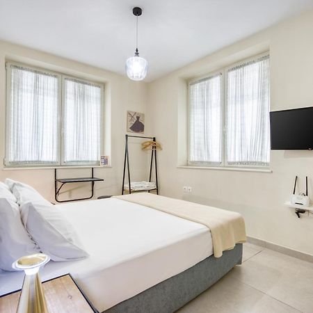 Bentzi...Boutique Apartment 1, Classic Double With Kitchenette, 2 Guests Atina Dış mekan fotoğraf