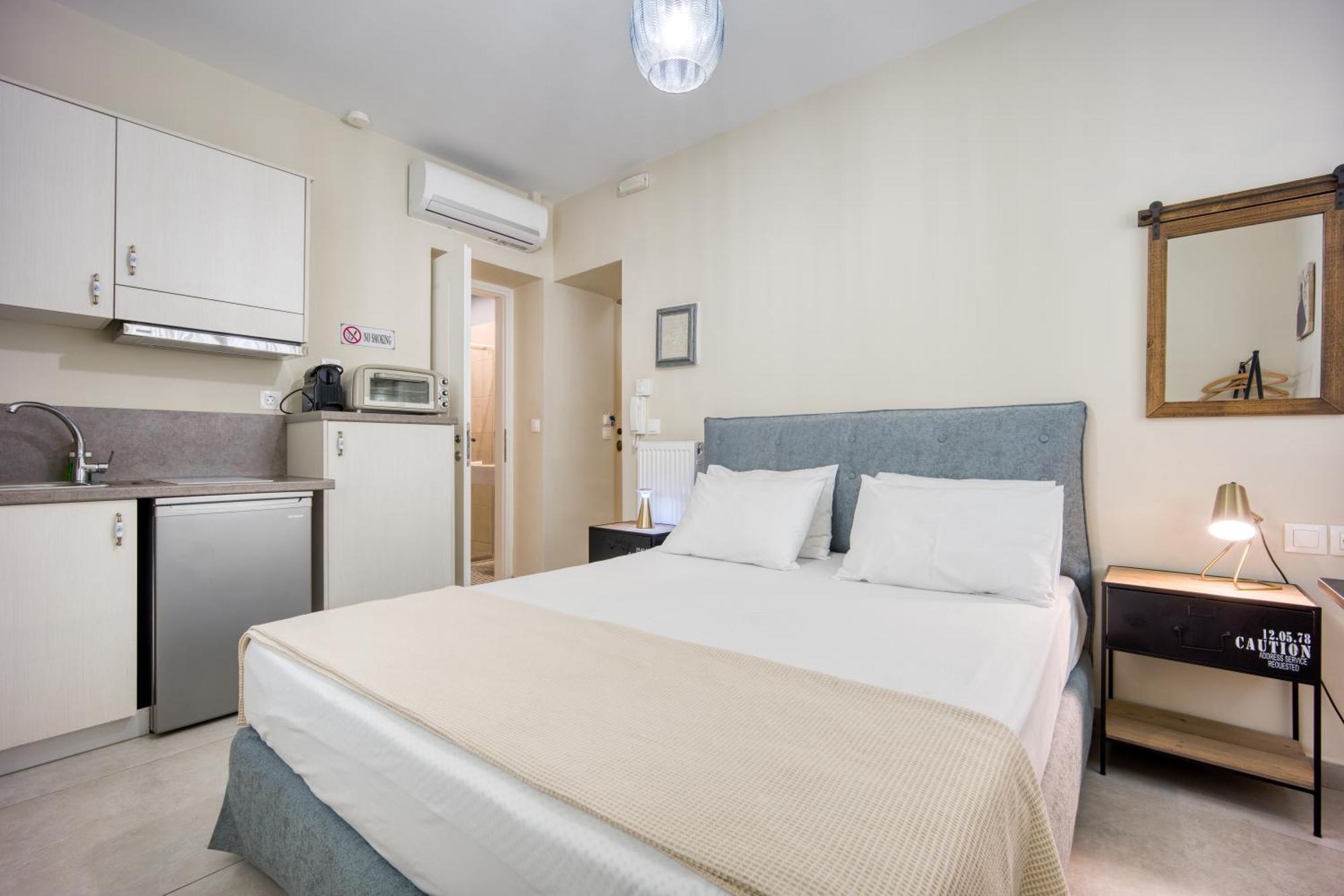 Bentzi...Boutique Apartment 1, Classic Double With Kitchenette, 2 Guests Atina Dış mekan fotoğraf