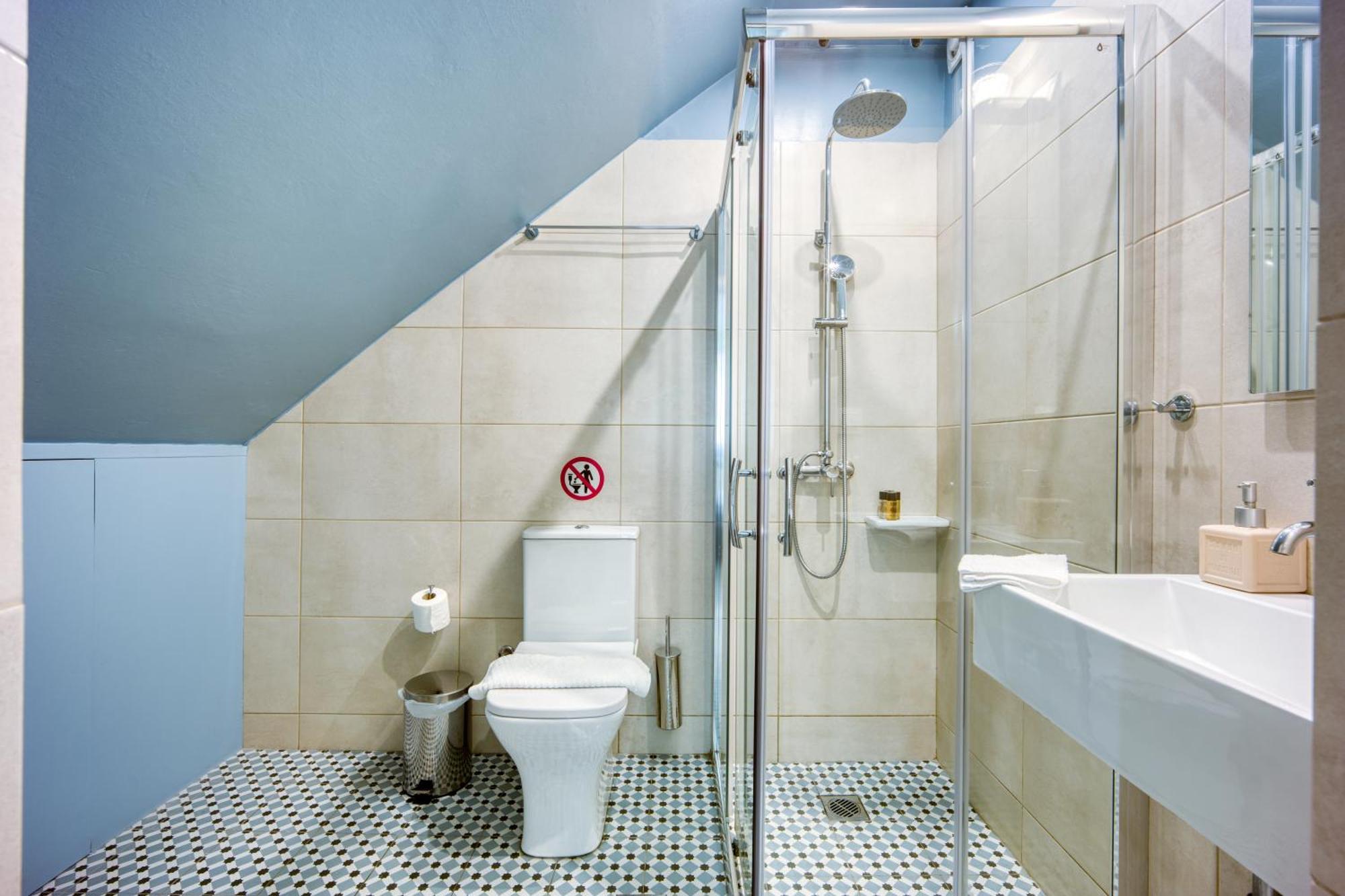 Bentzi...Boutique Apartment 1, Classic Double With Kitchenette, 2 Guests Atina Dış mekan fotoğraf