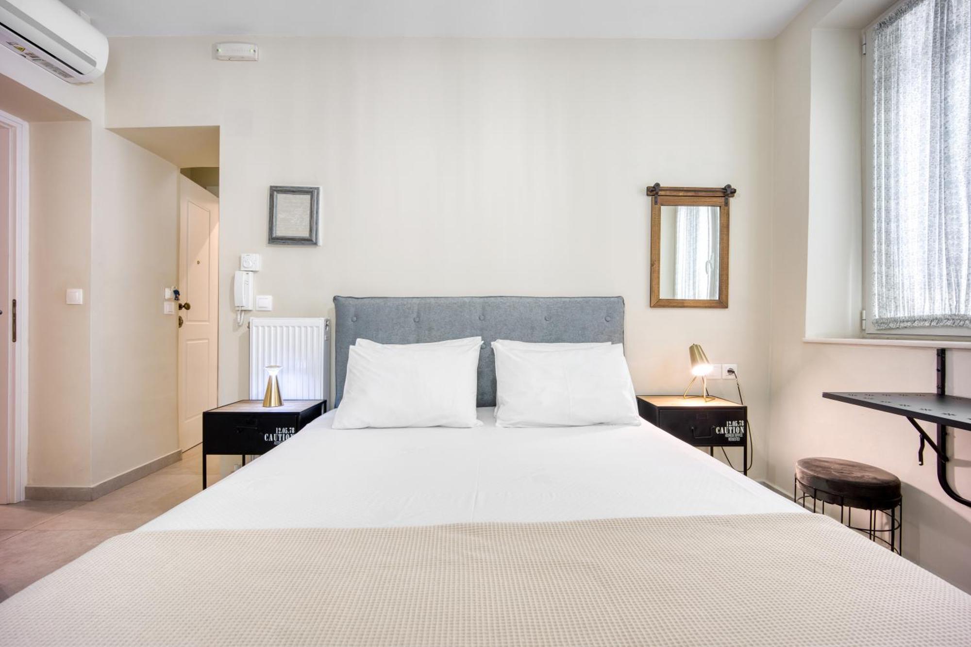 Bentzi...Boutique Apartment 1, Classic Double With Kitchenette, 2 Guests Atina Dış mekan fotoğraf